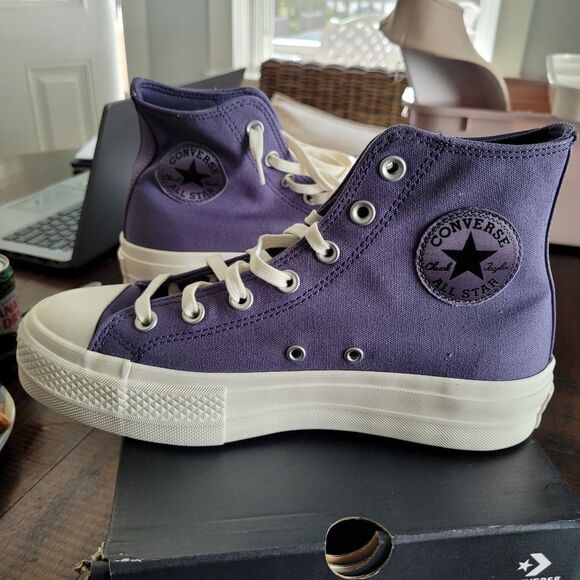 Chuck Taylor Converse All Star High Top "Pearls & Studs"  Women Size 8.5 - Picture 3 of 8